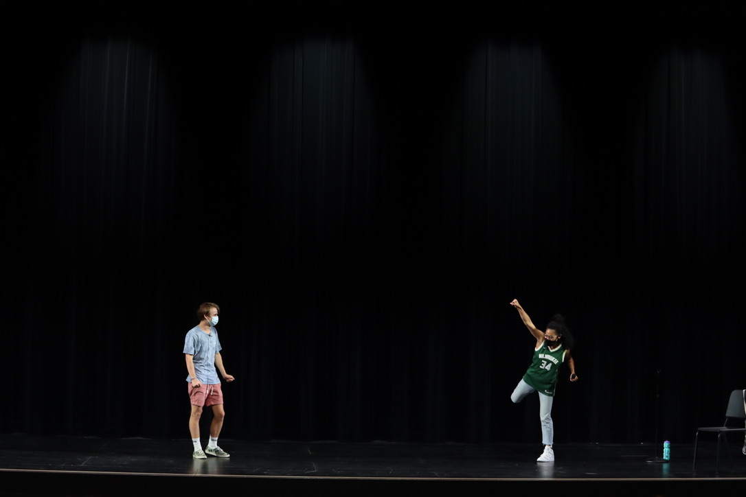 Hamilton star leads workshop for EC students