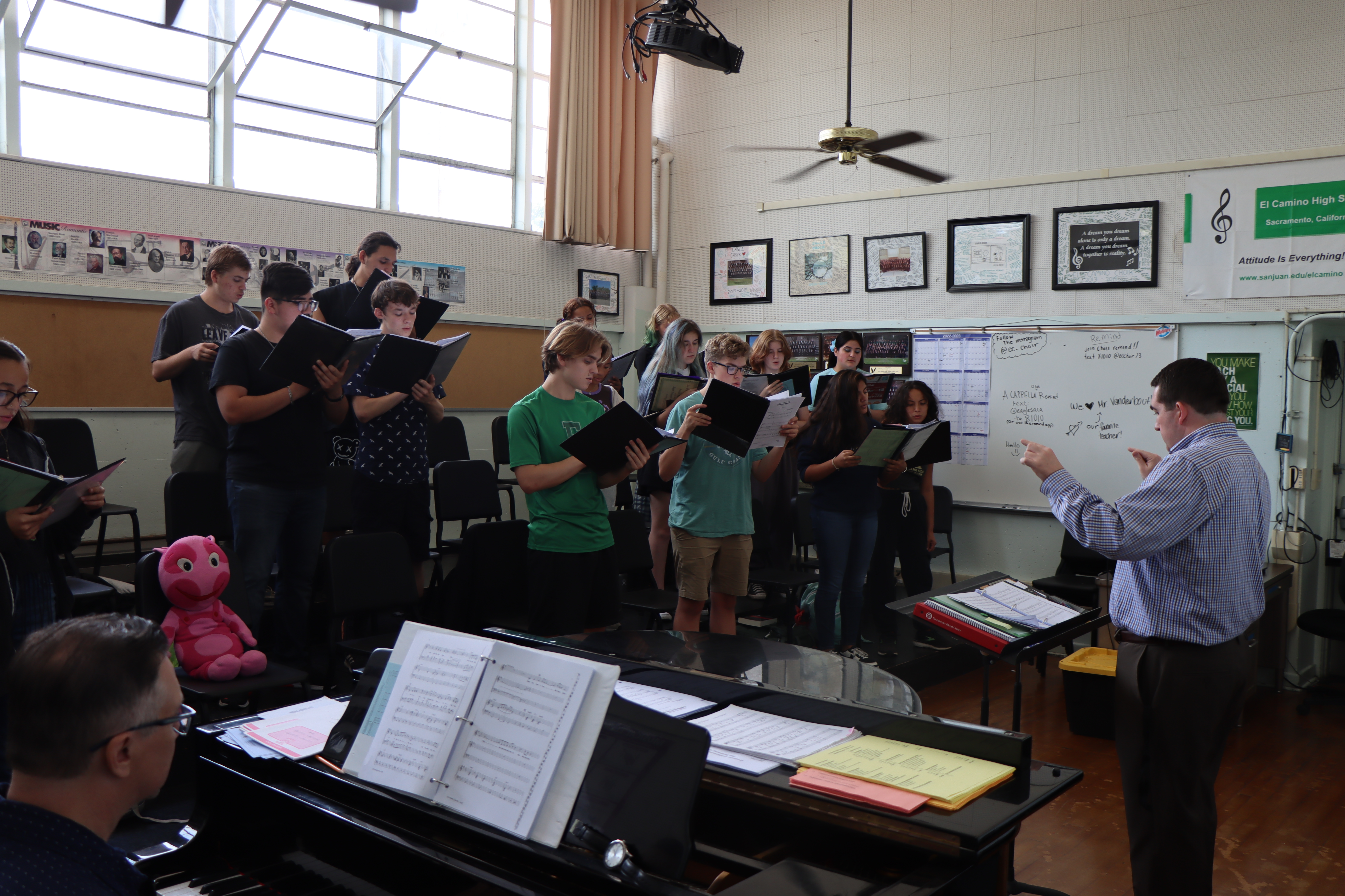 EC Choir Falls into harmony