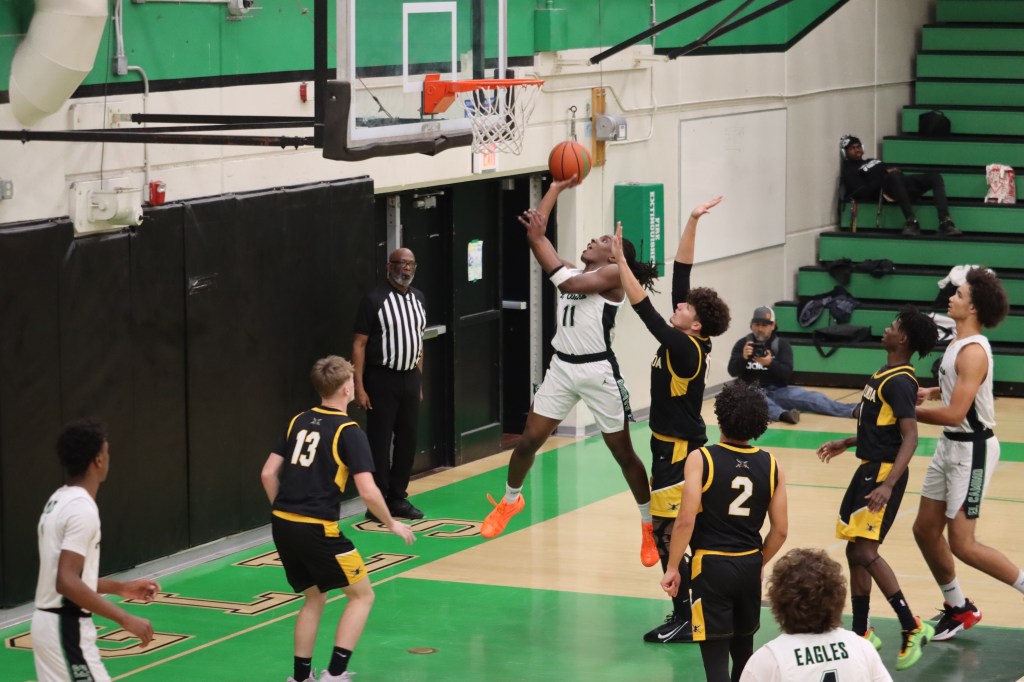 Sports Update 2/10: Girls soccer finishes undefeated in&nbsp;league