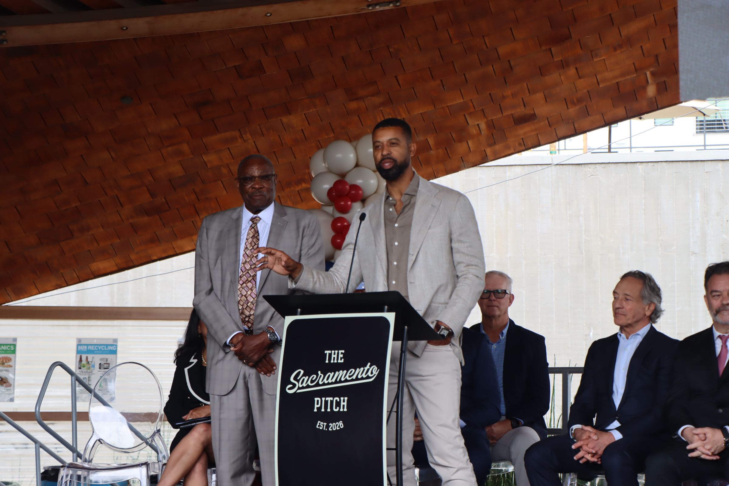 El Camino alumni pitch an expansion baseball team