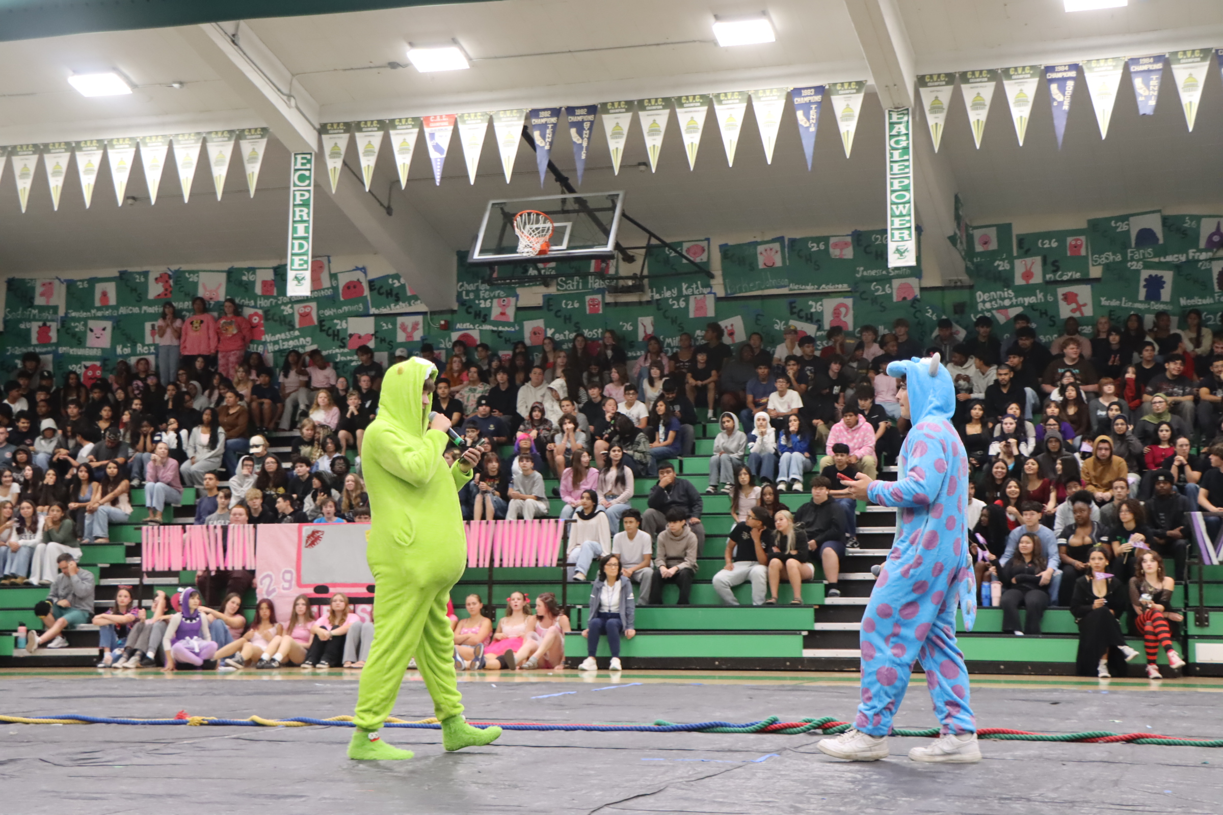 Student performers get musical at Senior Rally